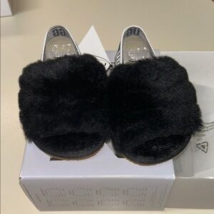 UGG Women's Black Fuzzy Slippers